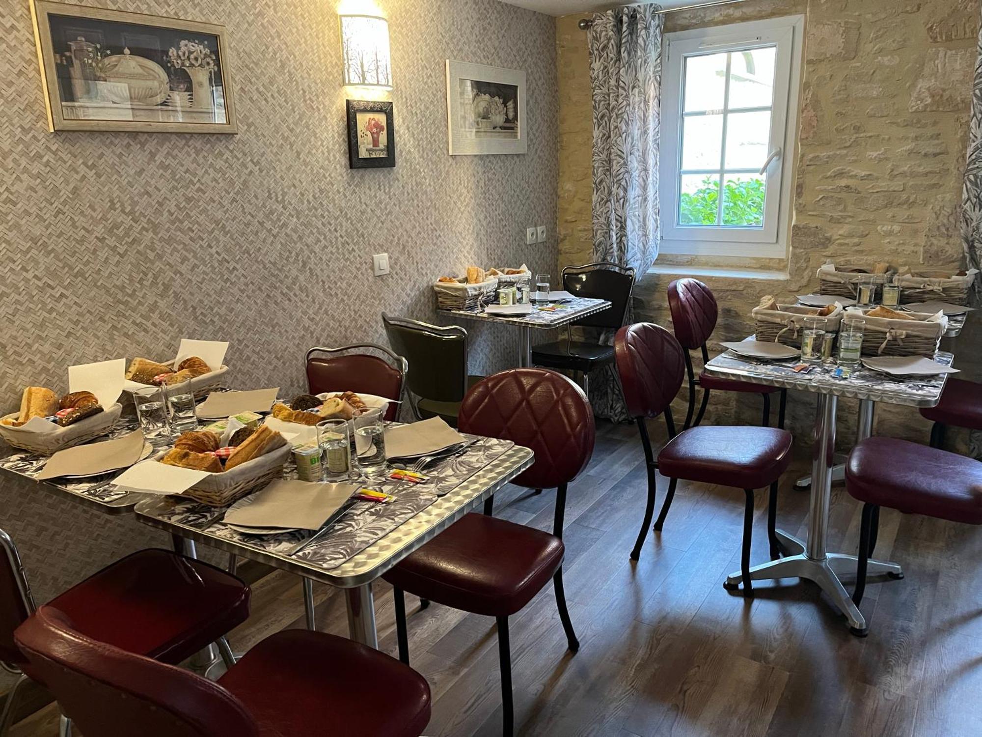 Chambres D'Hotes De L'Ancienne Auberge Thaon Zewnętrze zdjęcie