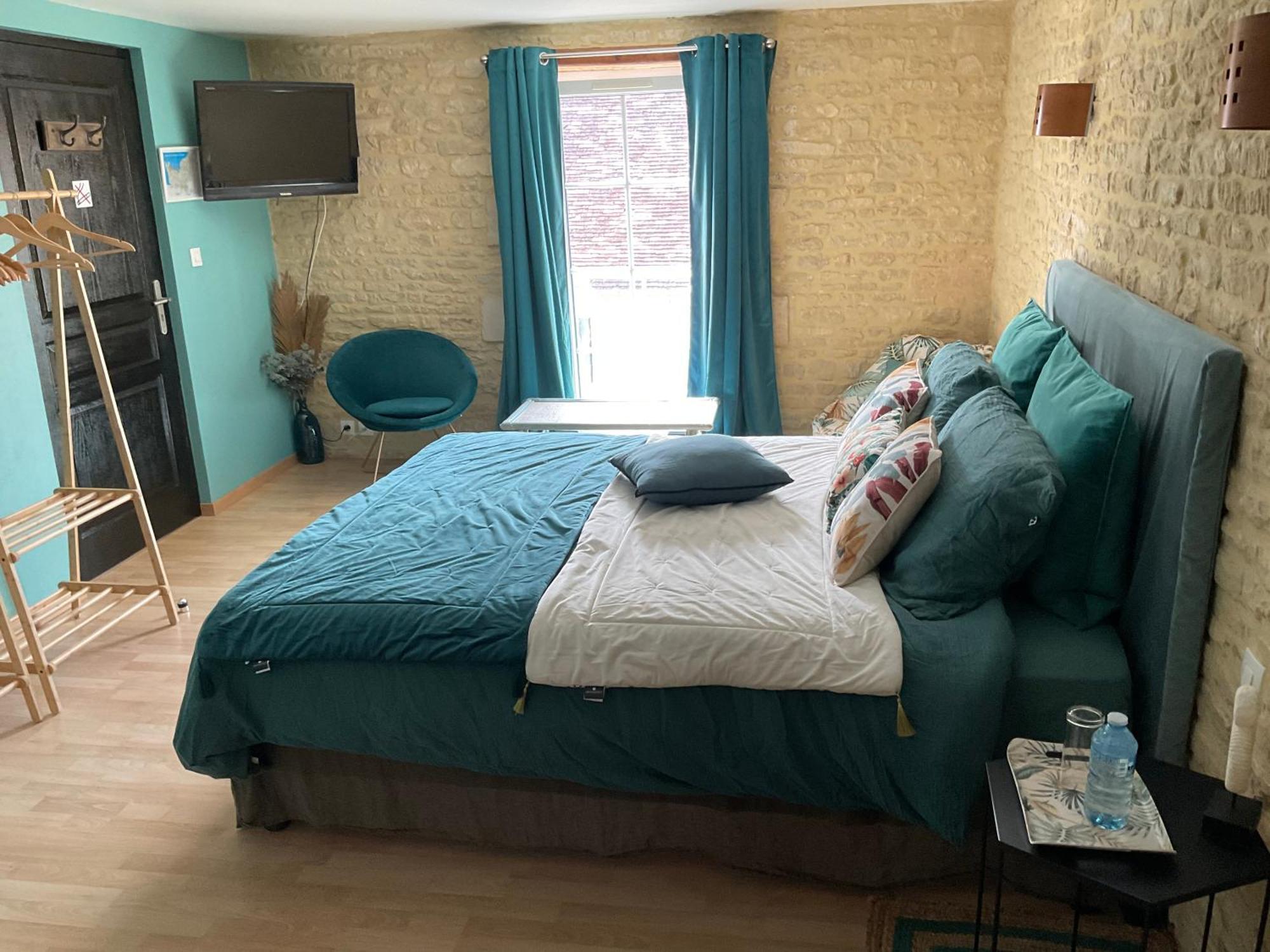 Chambres D'Hotes De L'Ancienne Auberge Thaon Zewnętrze zdjęcie