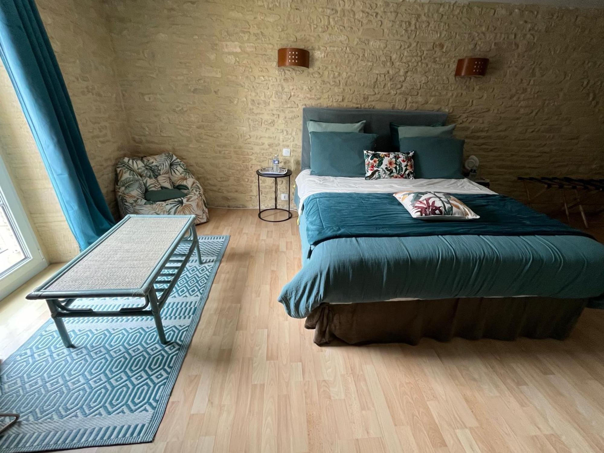Chambres D'Hotes De L'Ancienne Auberge Thaon Zewnętrze zdjęcie